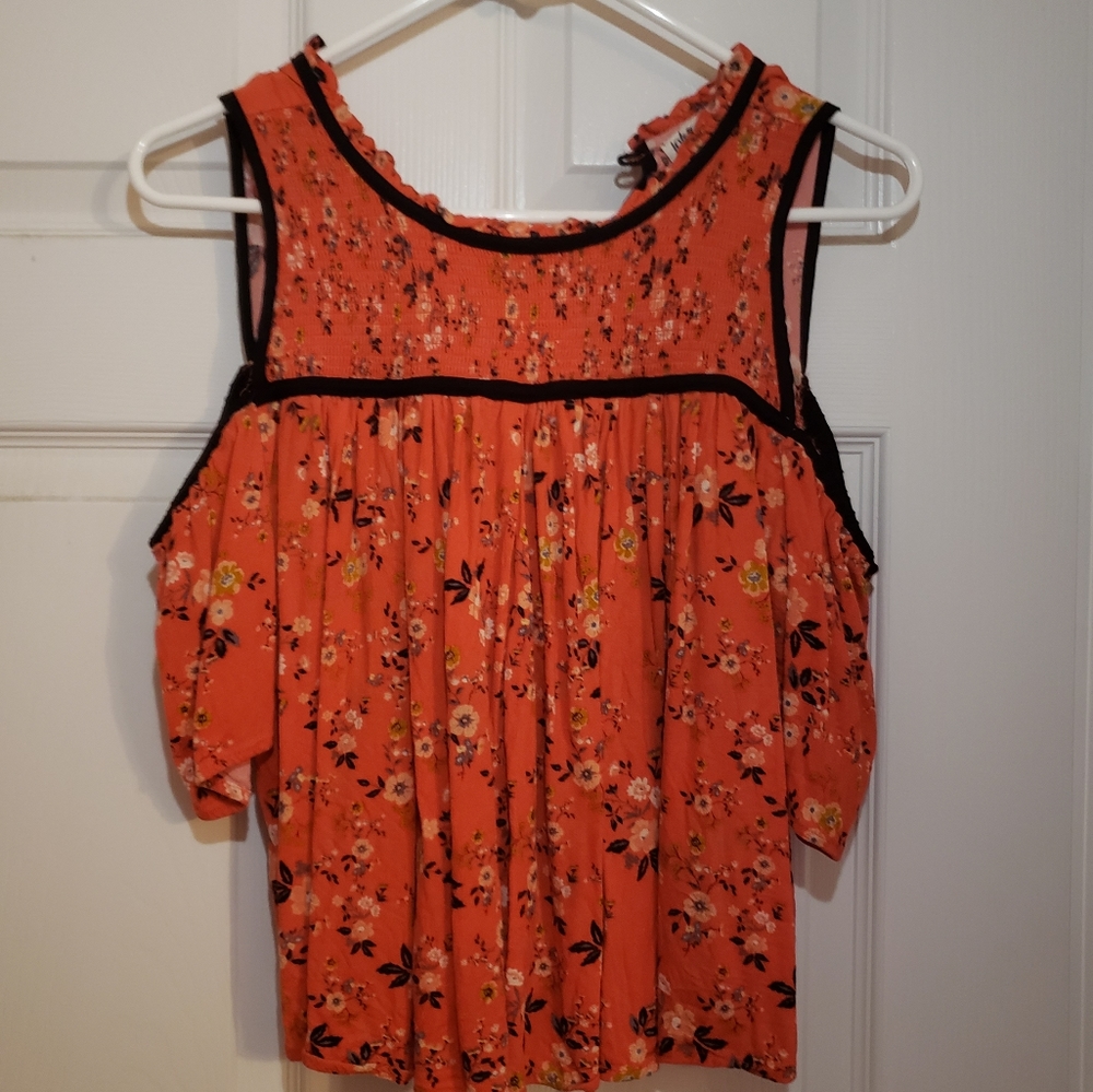 Blouse With Shoulder Cutouts